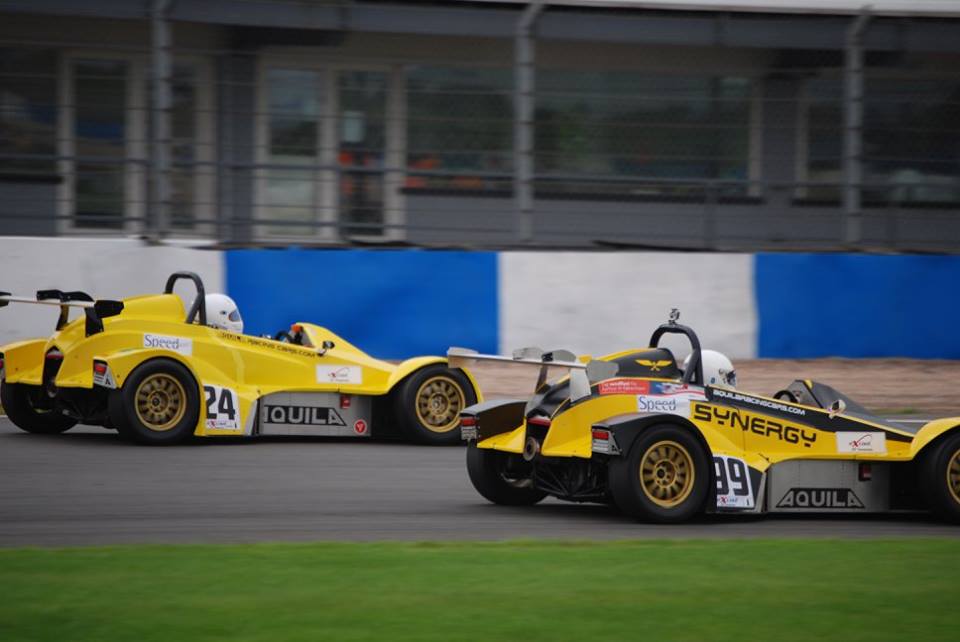 Aquila Synergy-bilerne har nu kørt to sæsoner i England, og teamejer Matt Domin har udtalt, at han i 15 sæsoner aldrig har kørt billigere race
(Foto: Alan O'Neill)
